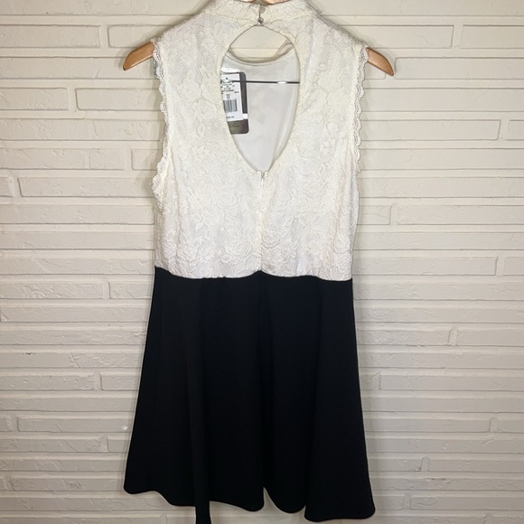 Lily Rose Ivory and Black Lace Open Back Fit & Flare Dress, women’s Size XXL - Picture 6 of 8